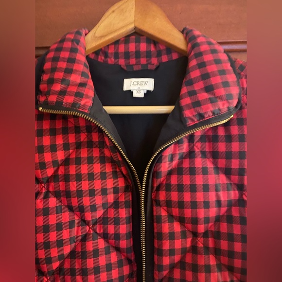 JCREW buffalo plaid puffer vest - red and black - Picture 2 of 2